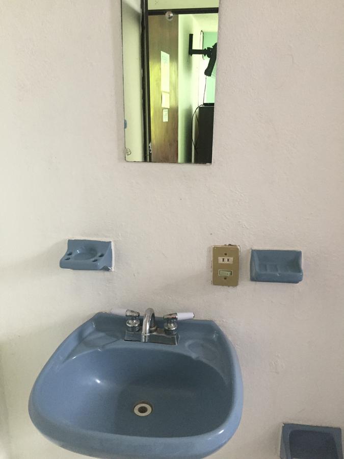 טולה דה איינדה Hotel Andrea מראה חיצוני תמונה
