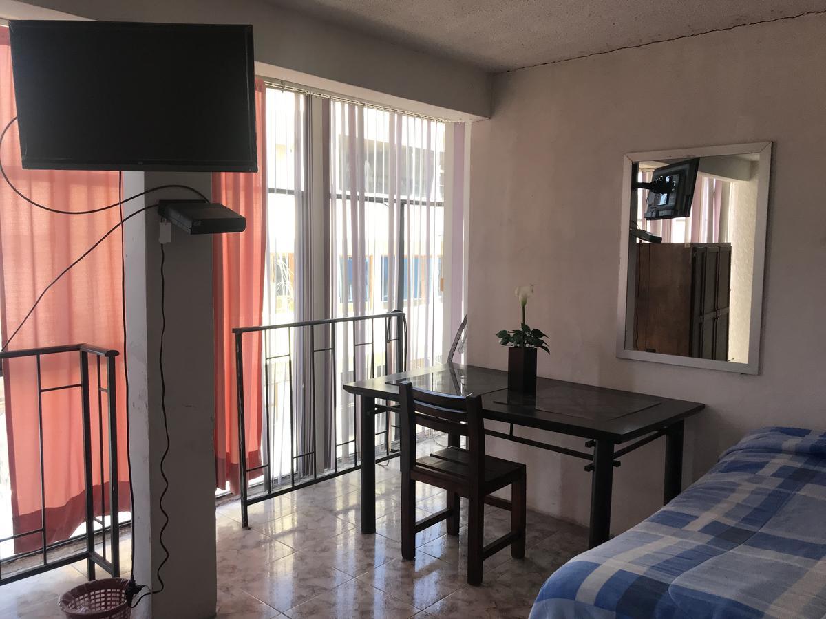 טולה דה איינדה Hotel Andrea מראה חיצוני תמונה
